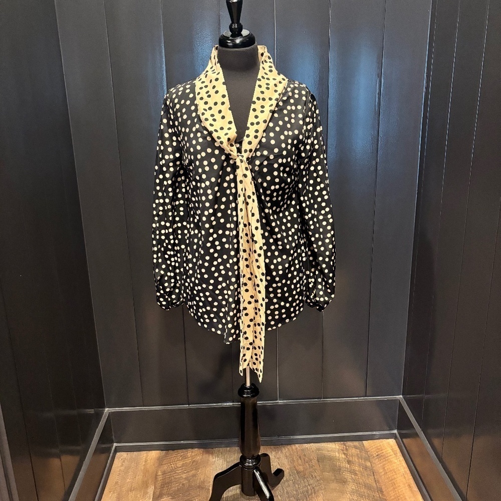 Women's size medium Mud Pie polka dot blouse